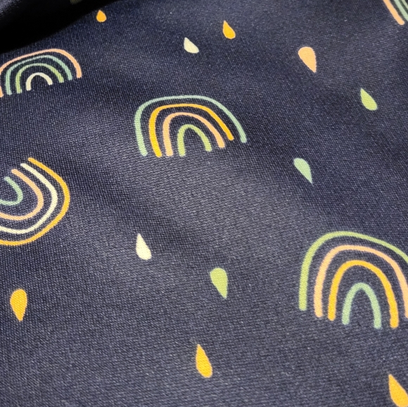 Colorful Rainbow Print Leggings size large - Picture 5 of 7